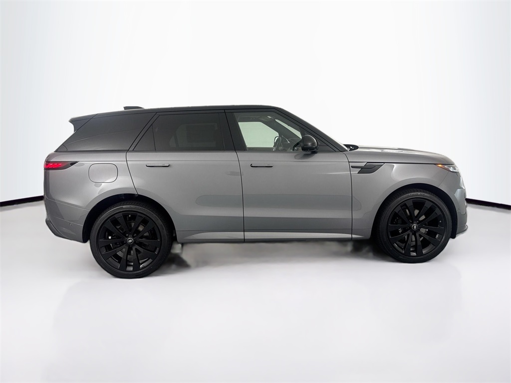 2025 Land Rover Range Rover Sport SE photo 4