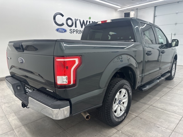 2015 Ford F-150 XLT photo 4