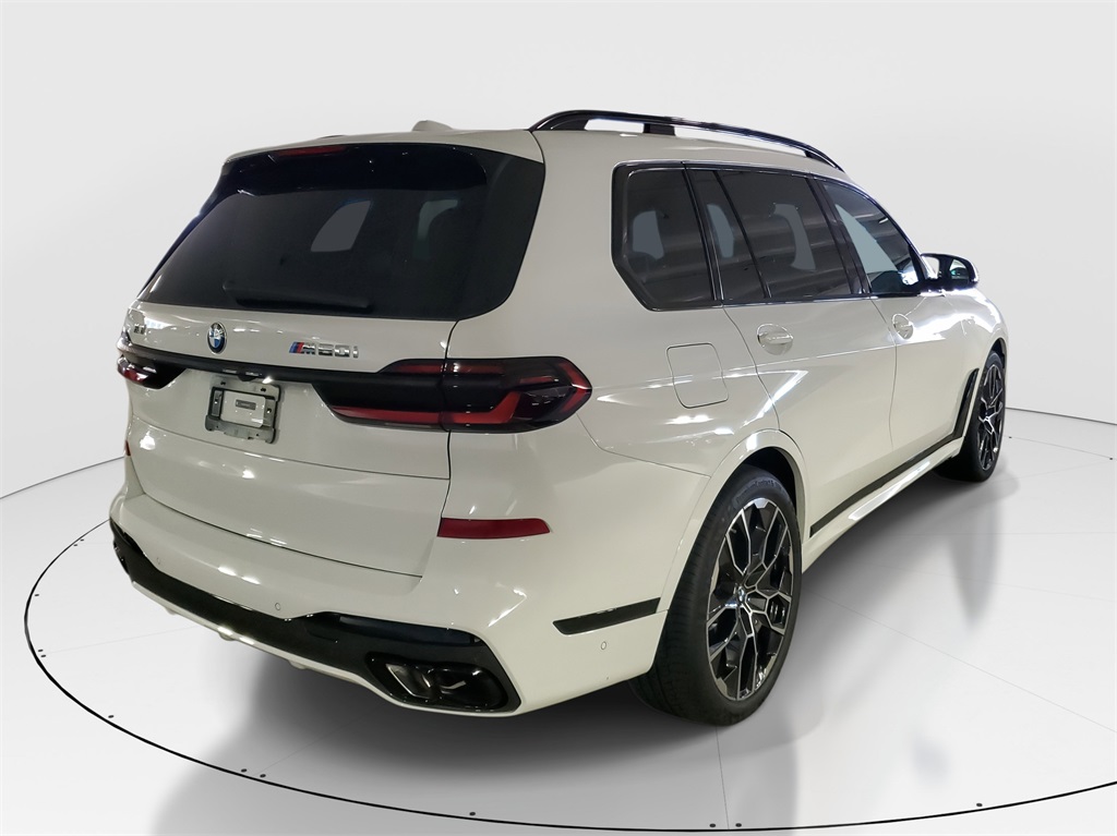 2026 Bmw X7 M60i photo 3