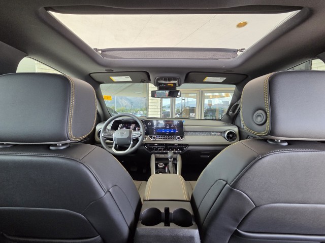 2026 Chevrolet Colorado ZR2 photo 18