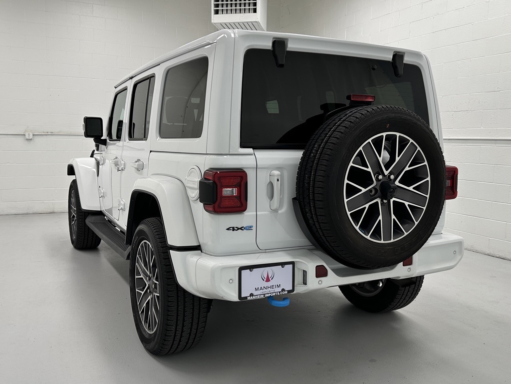 2022 Jeep Wrangler Unlimited Sahara High Altitude 4xe photo 8