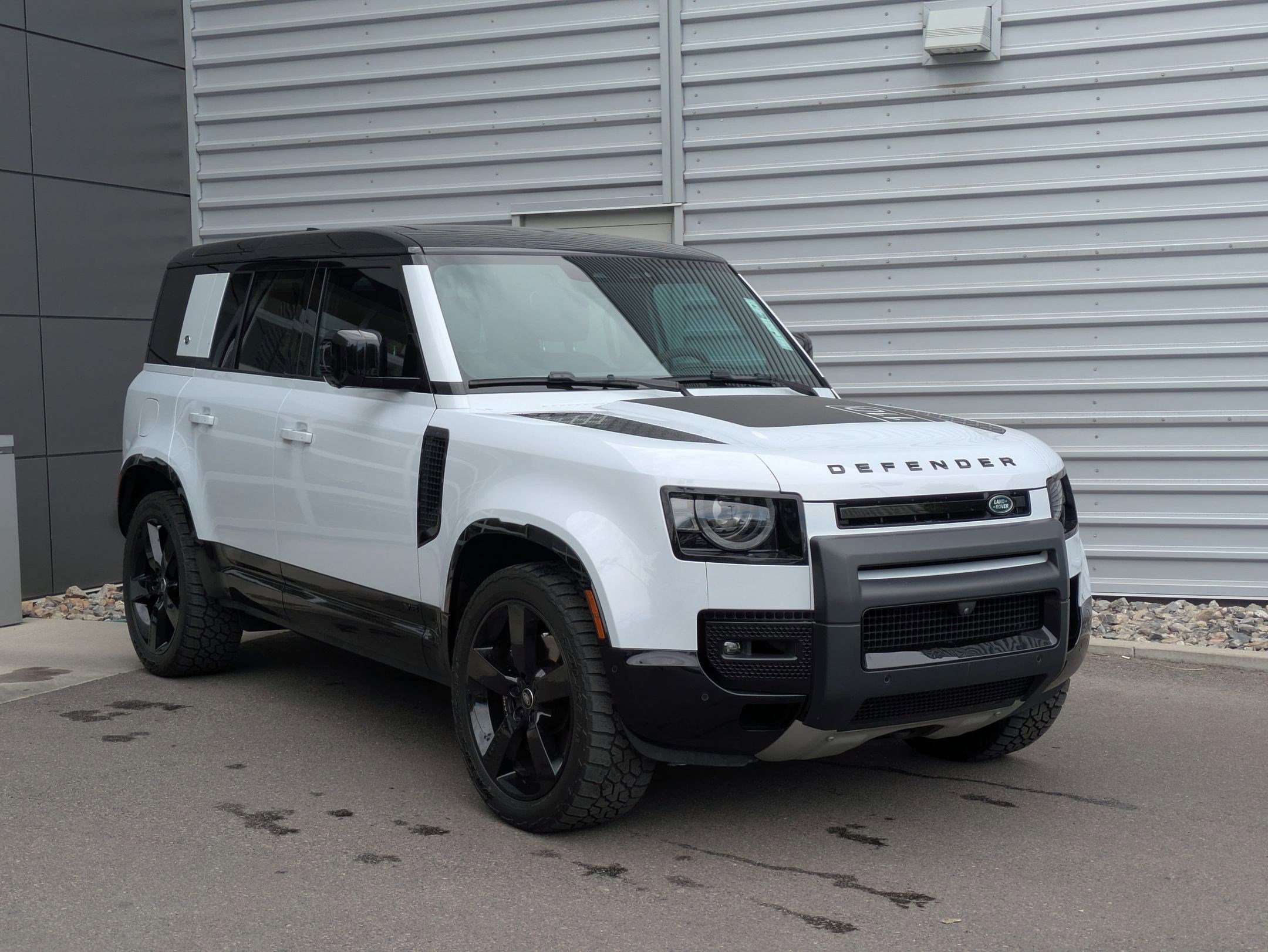 2023 Land Rover Defender 110 V8 110 Carpathian Edition photo 7