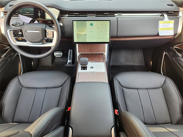 2025 Land Rover Range Rover SE photo 16