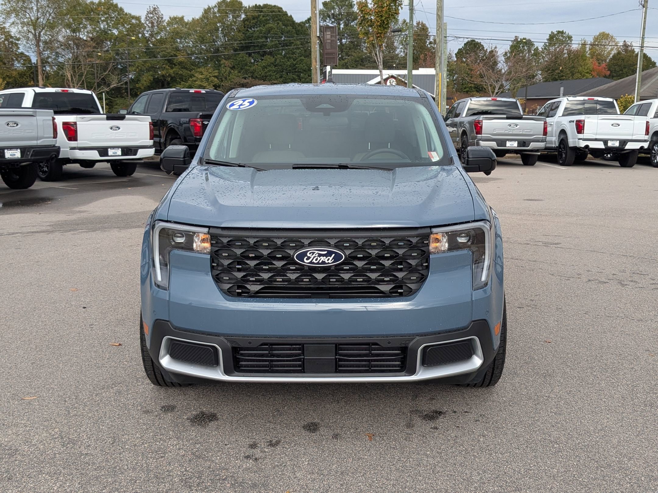 2025 Ford Maverick Lariat photo 4