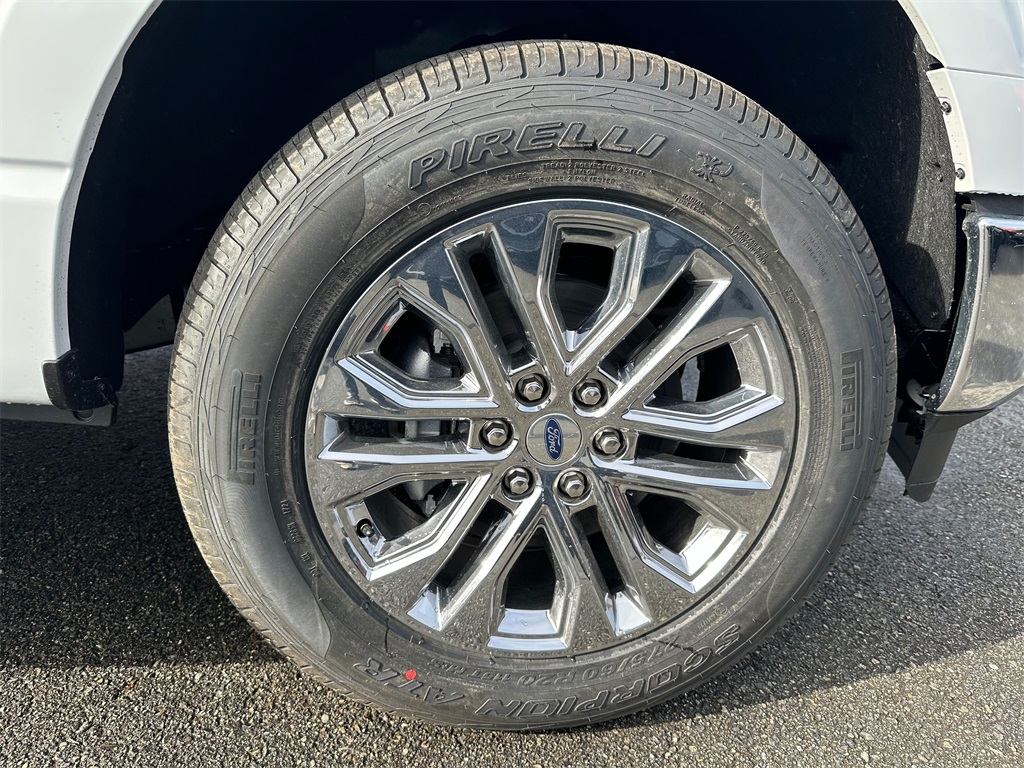 2024 Ford F-150 XLT photo 9