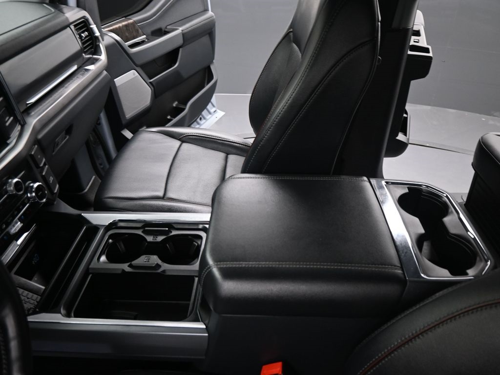 2024 Ford F-250 photo 2