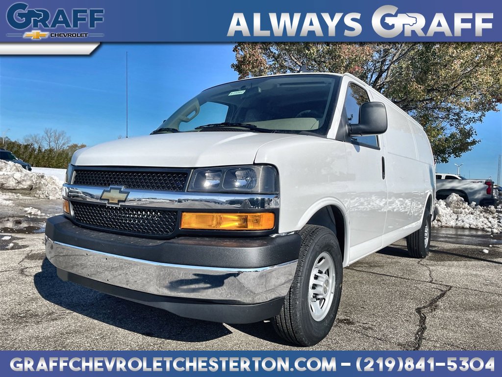 2025 Chevrolet Express Cargo Work Van's photo