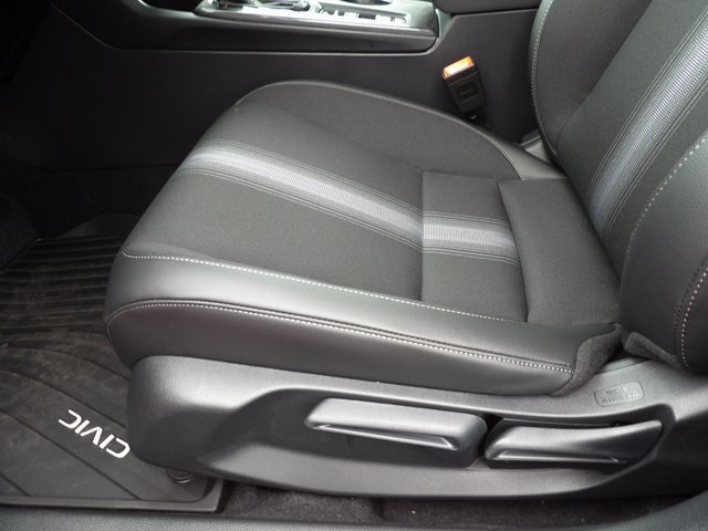 2025 Honda Civic Sport Hatchback photo 17