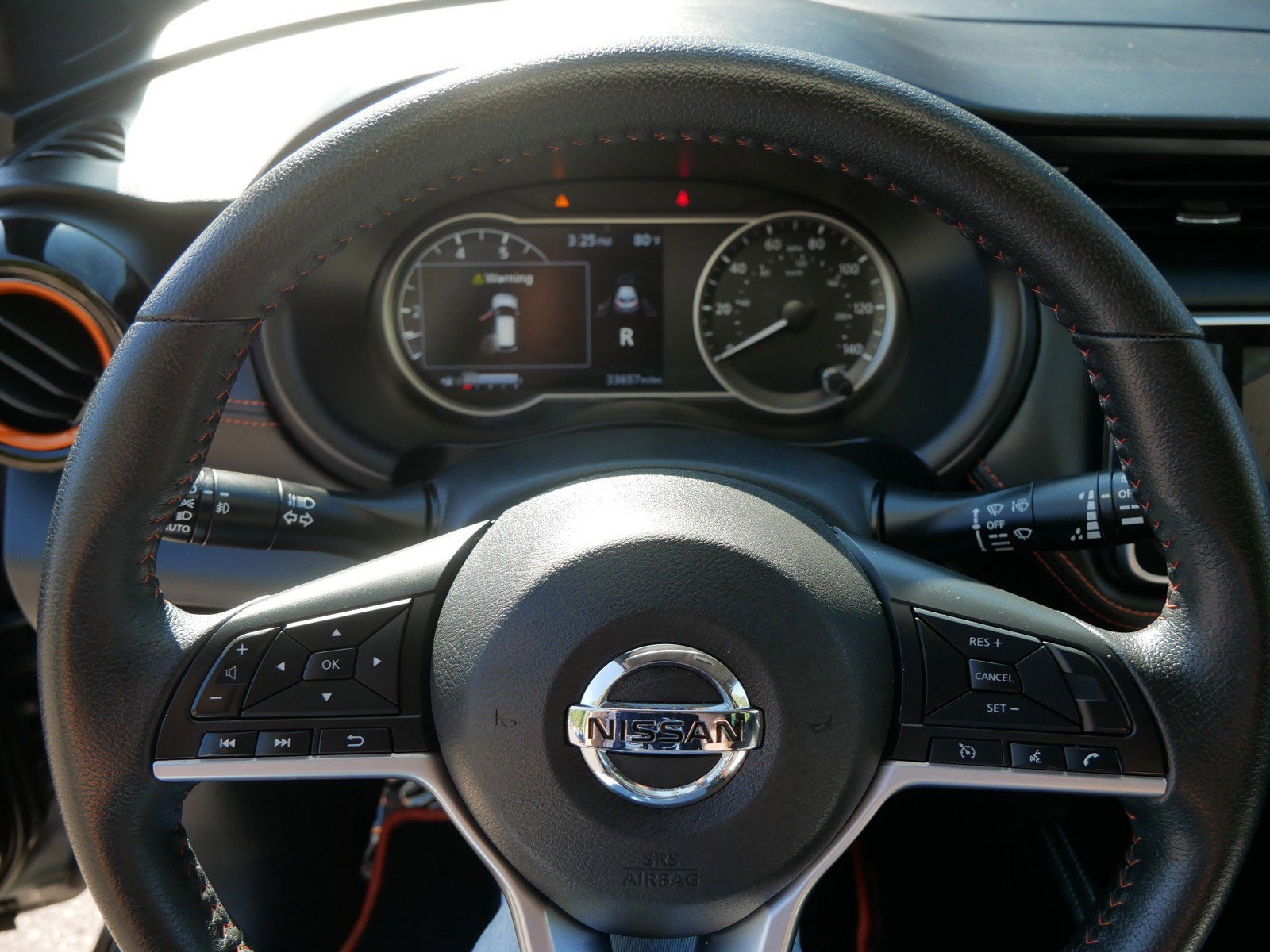 2019 Nissan Kicks SR photo 22