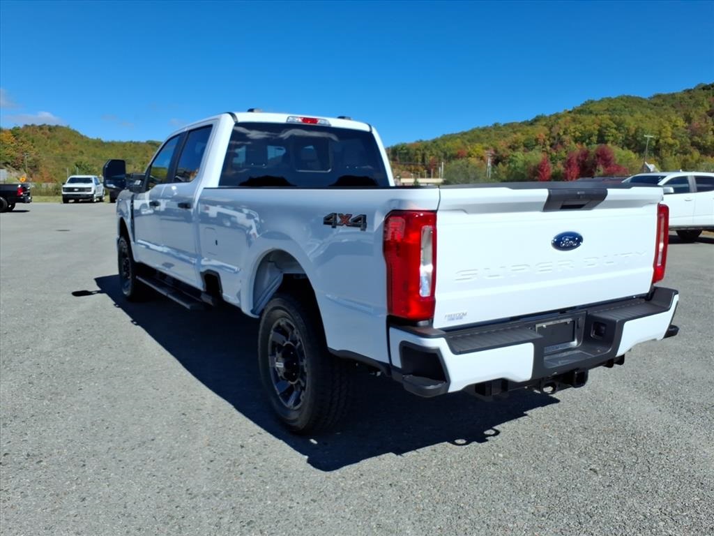 2026 Ford F-250 XL photo 3