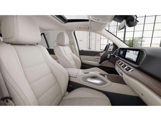 2026 Mercedes Benz GLE 450 4MATIC photo 4