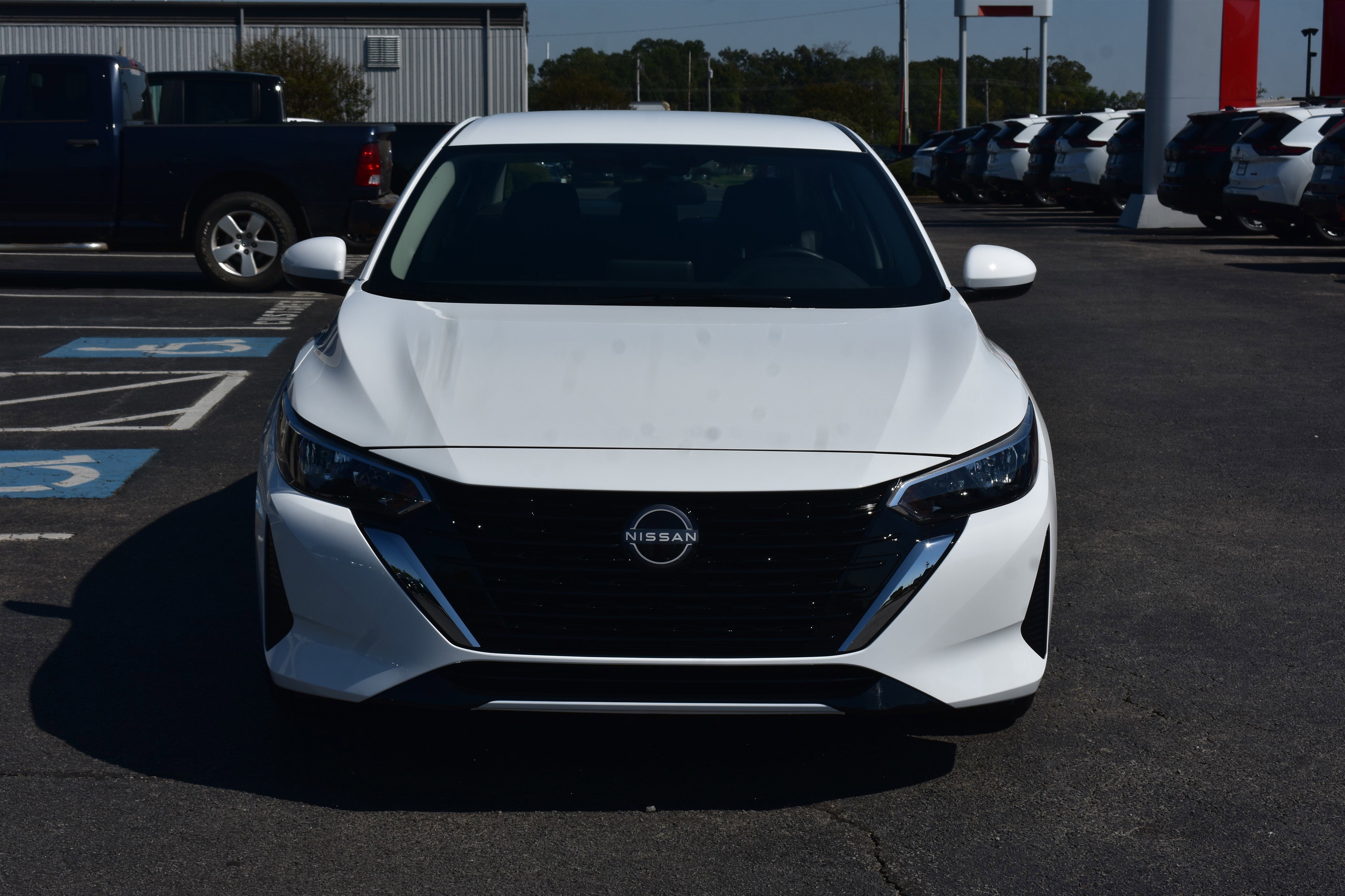2025 Nissan Sentra SV photo 2