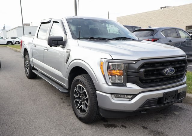 2021 Ford F-150 XLT photo 3