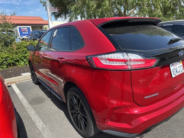 2020 Ford Edge ST photo 11
