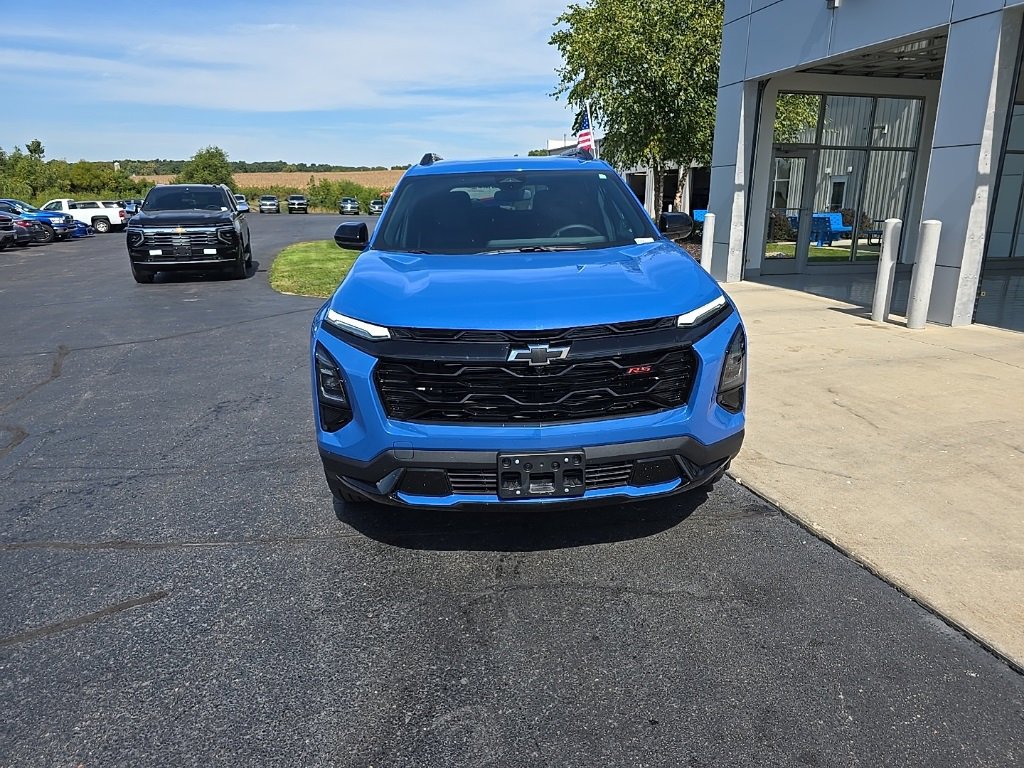 2026 Chevrolet Equinox RS photo 2