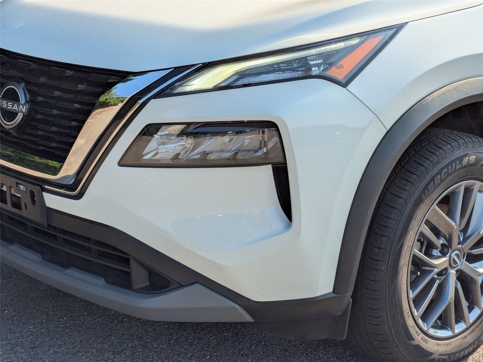 2023 Nissan Rogue S photo 2