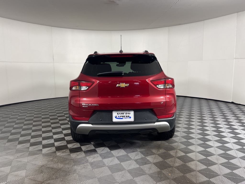 2021 Chevrolet Trailblazer LT photo 2