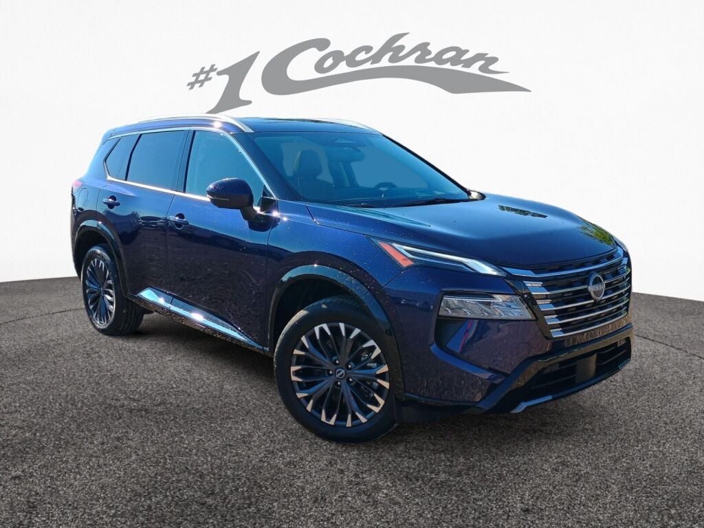 2025 Nissan Rogue Platinum's photo