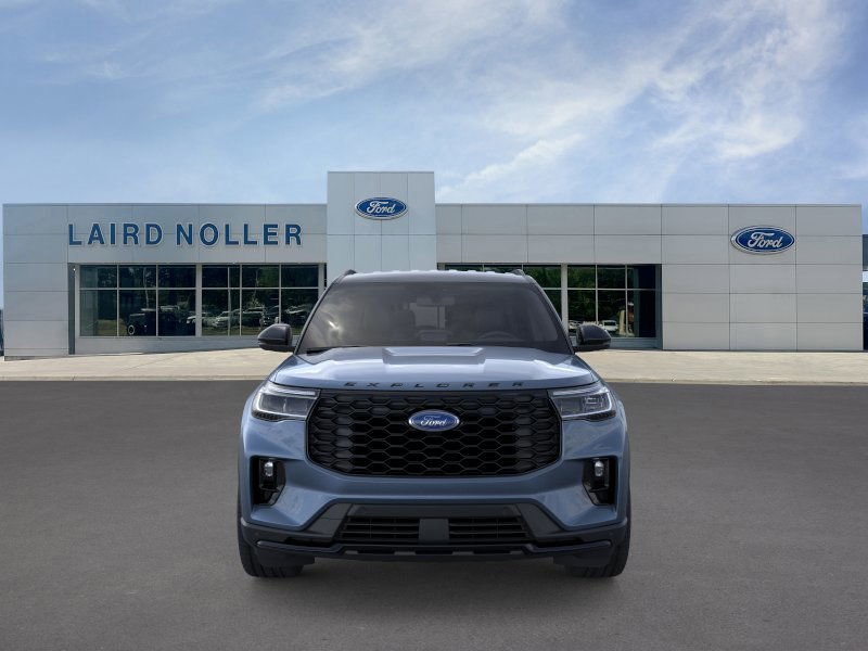 2025 Ford Explorer ST-Line photo 4