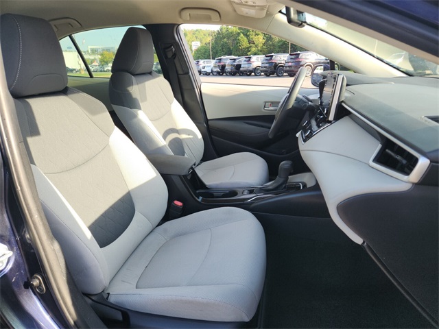 2020 Toyota Corolla LE photo 17