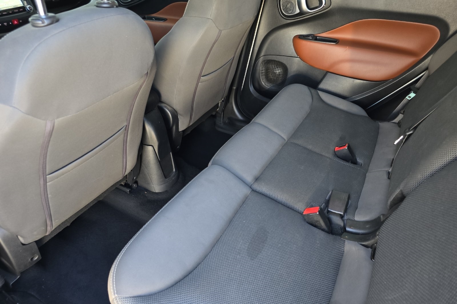 2015 Fiat 500L Trekking photo 12