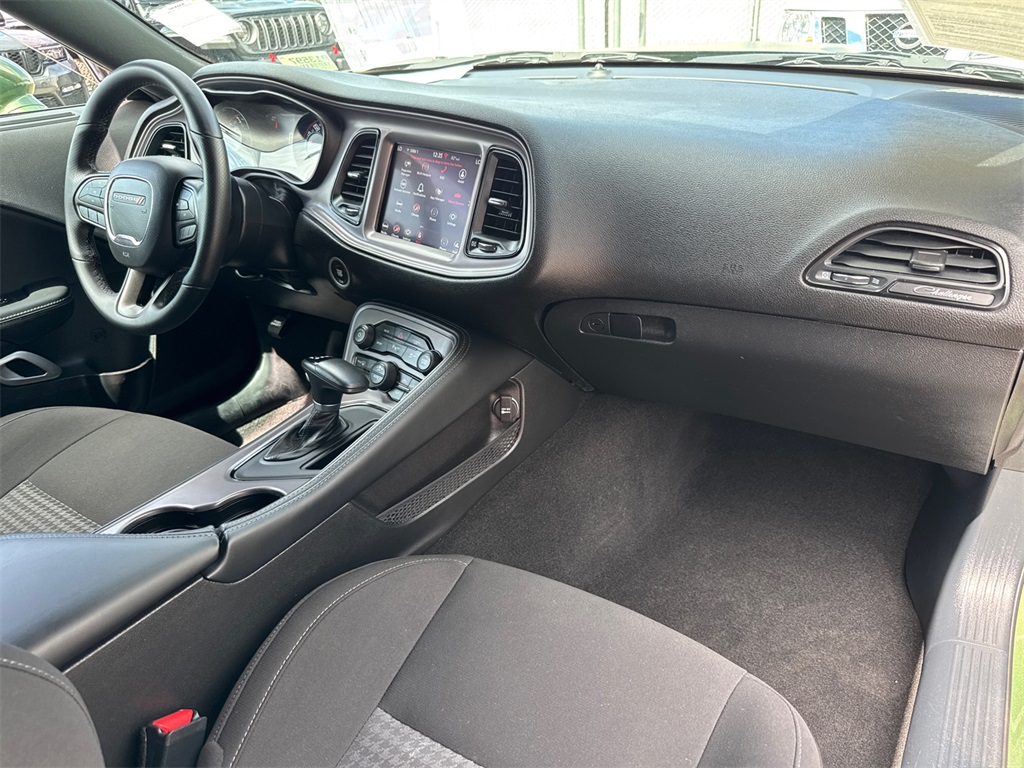 2023 Dodge Challenger R/T photo 12
