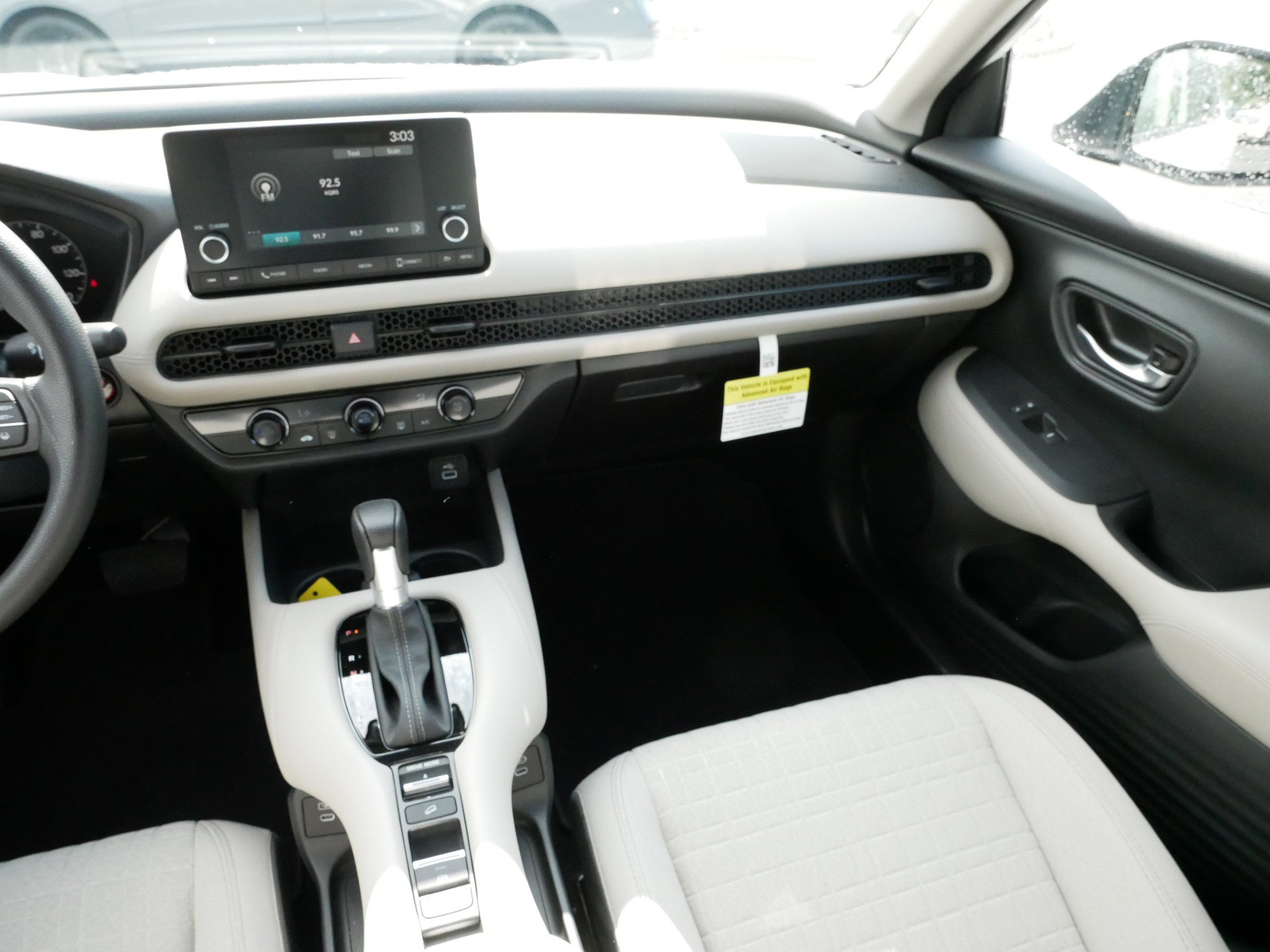 2025 Honda HR-V LX photo 10