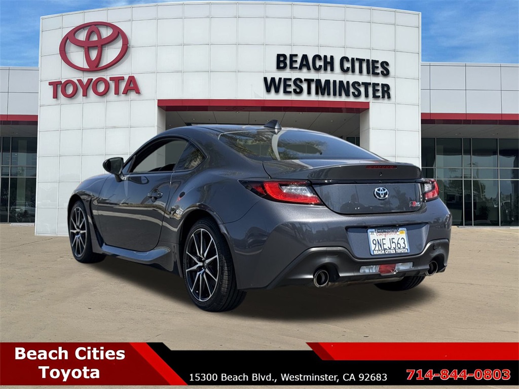 2024 Toyota GR86 Base photo 6