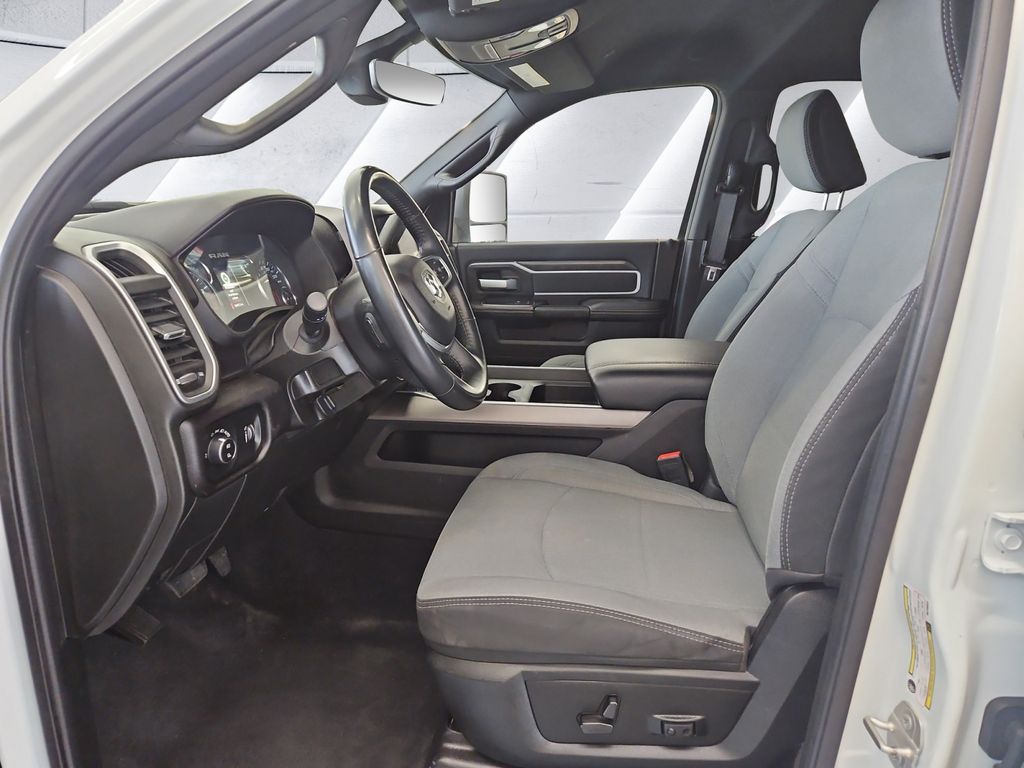 2024 Ram 2500 Big Horn photo 4