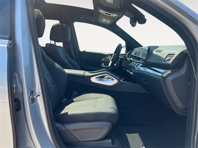 2025 Mercedes Benz GLS 580 4MATIC photo 14