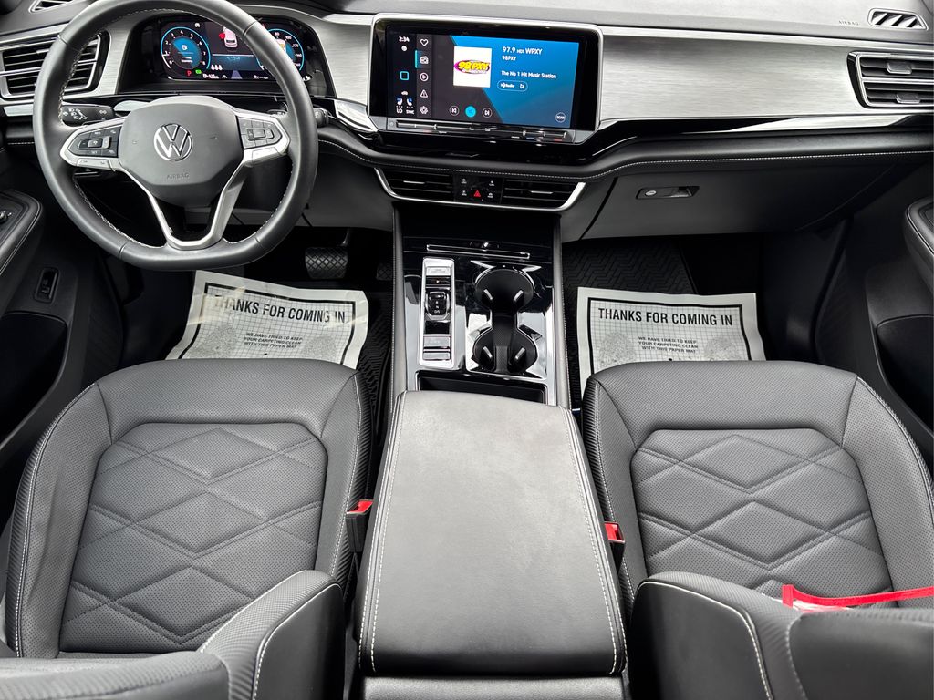 2024 Volkswagen Atlas Cross Sport SE Technology photo 21
