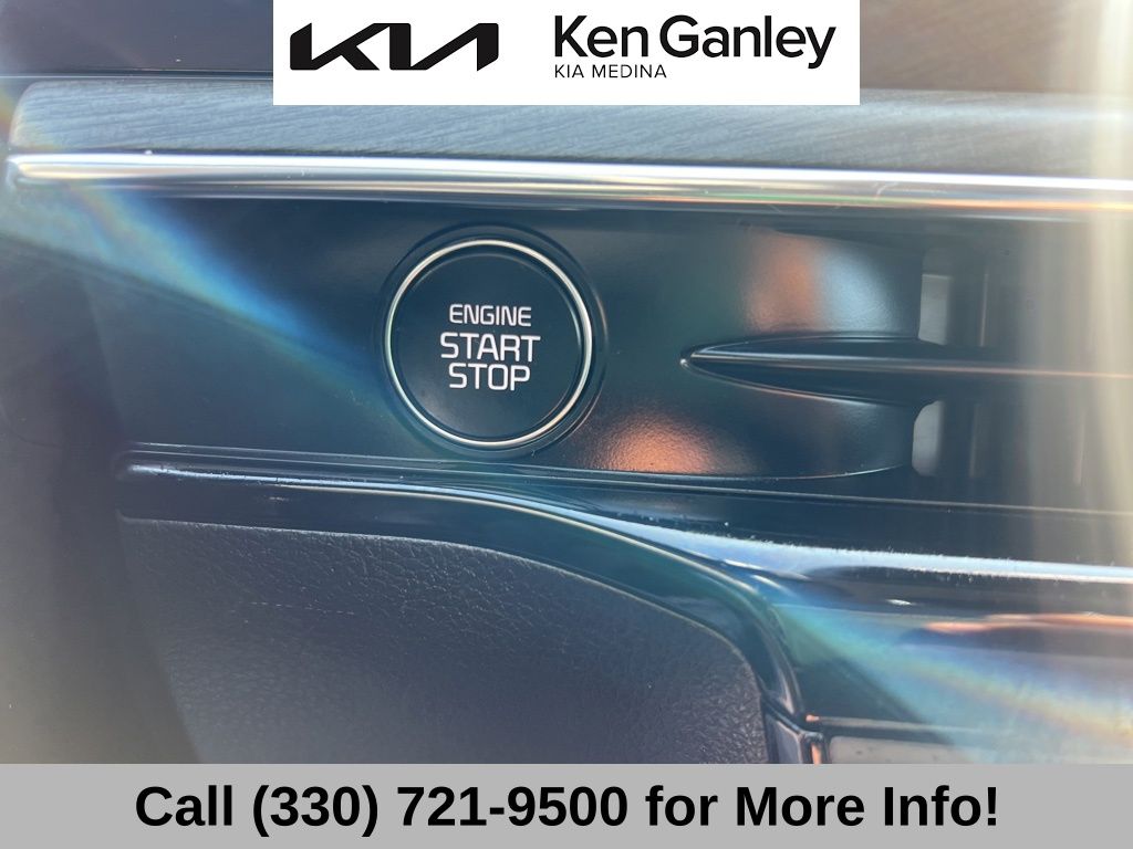 2025 Kia K5 EX photo 33