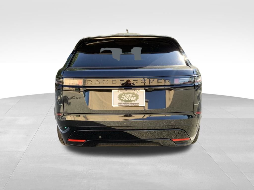 2026 Land Rover Range Rover Velar SE photo 7