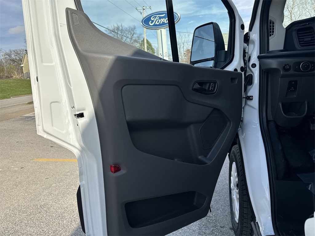2025 Ford Transit Cargo Van photo 15