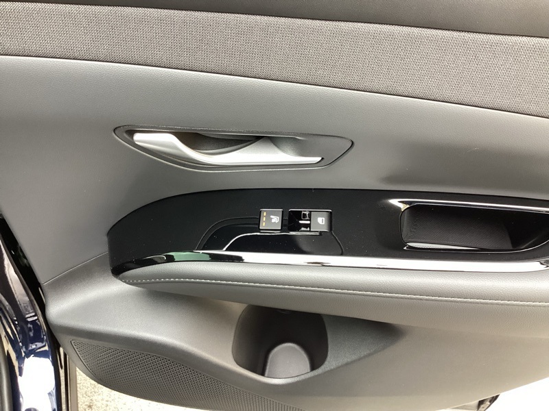 2025 Hyundai Tucson Hybrid Limited photo 16