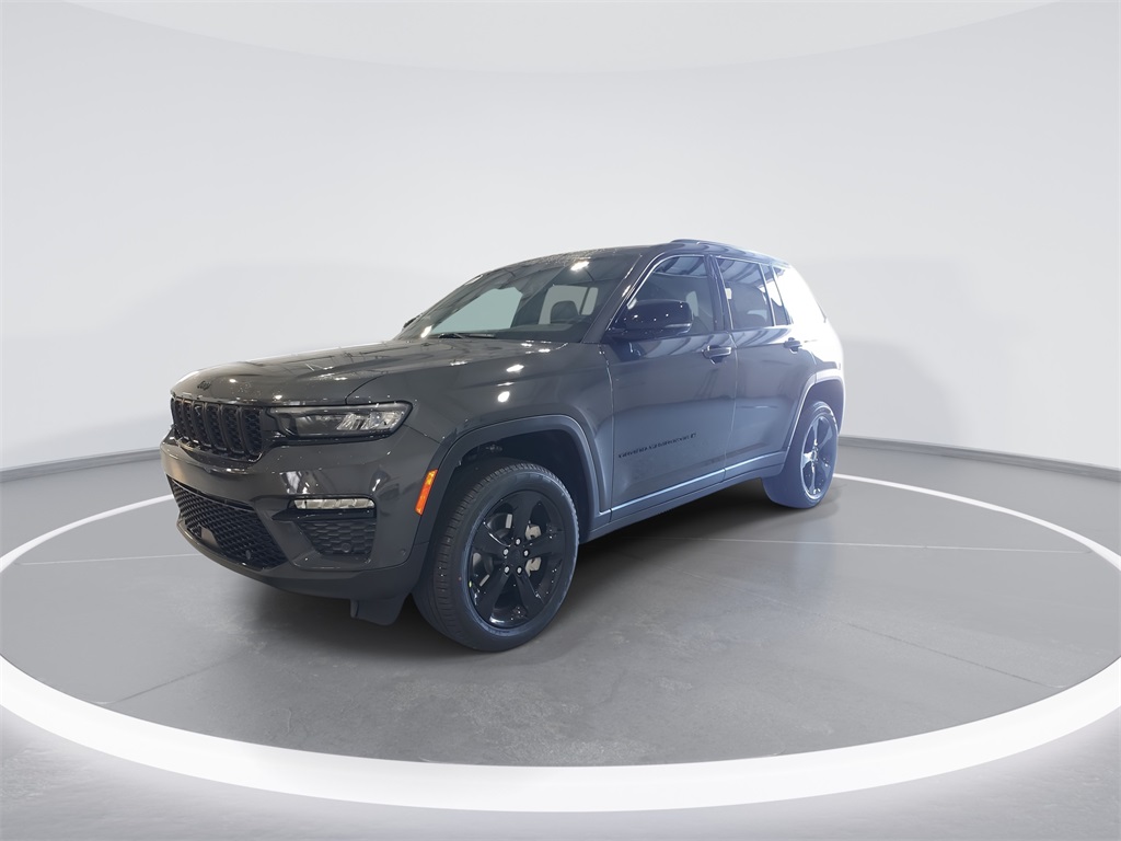 2025 Jeep Grand Cherokee Limited photo 3