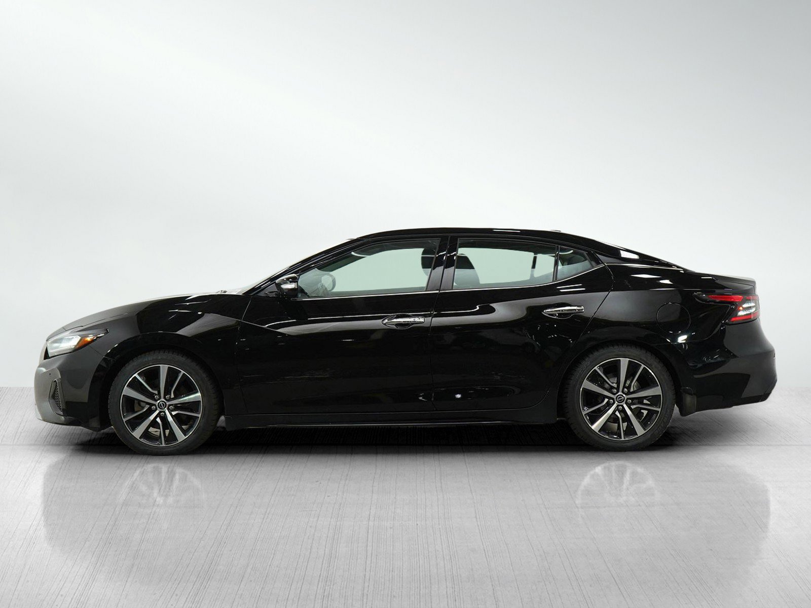 Used 2023 Nissan Maxima SL with VIN 1N4AA6DV9PC509027 for sale in Wayzata, Minnesota