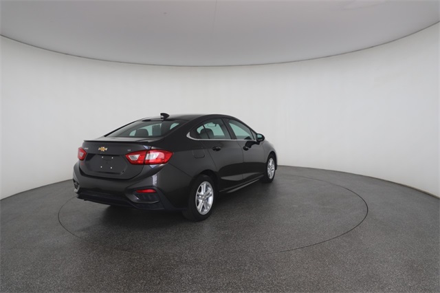 2017 Chevrolet Cruze LT photo 18