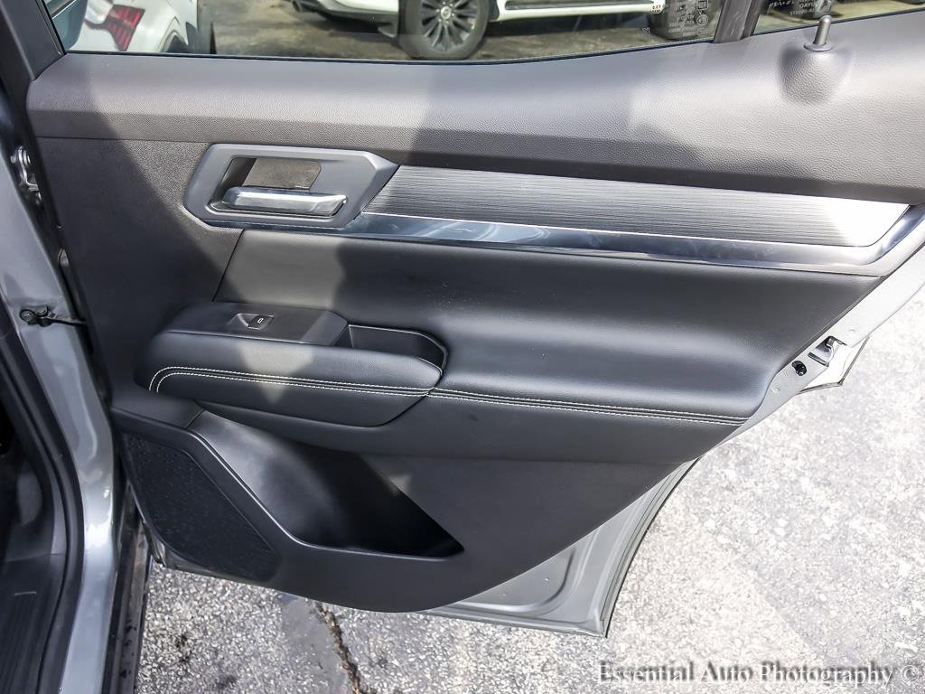 2025 GMC TERRAIN - Image 18