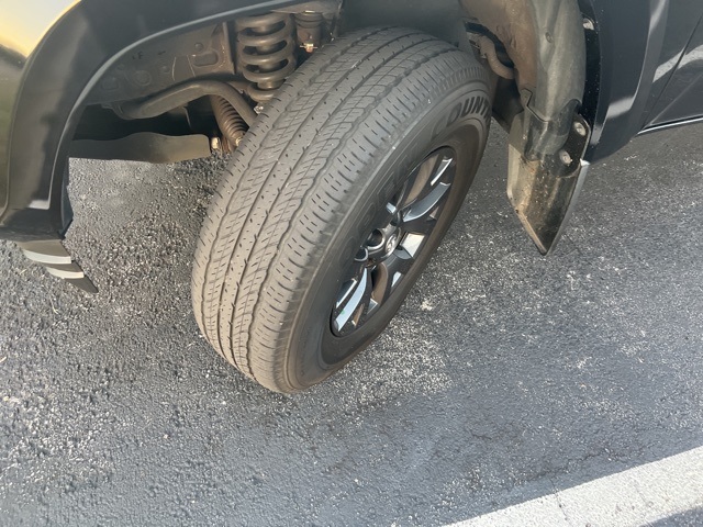 2023 Toyota Tacoma SR5 V6 photo 3