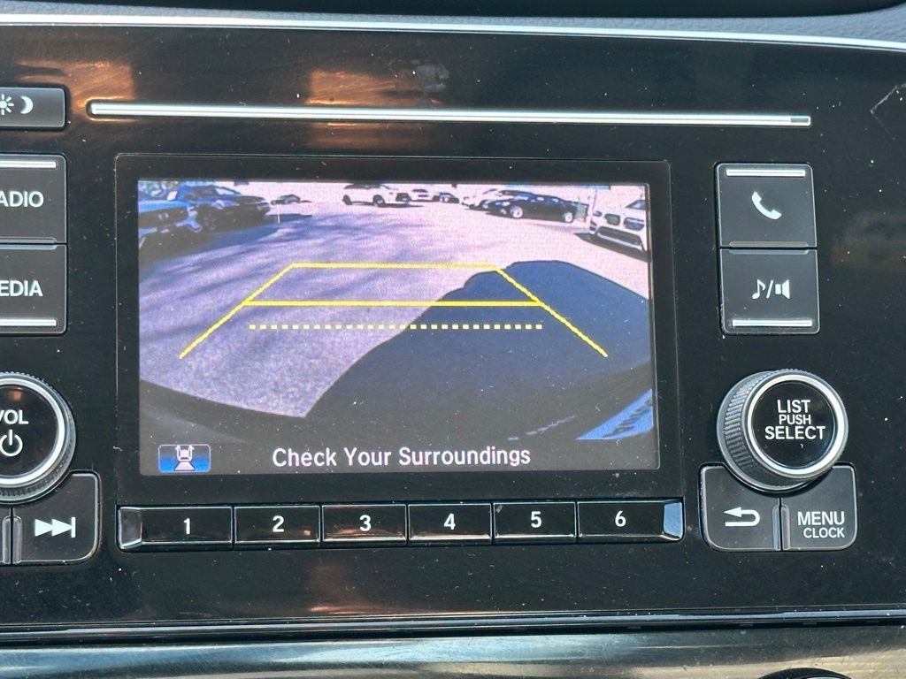 2019 Honda CR-V LX photo 14