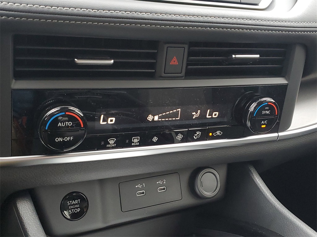 2026 Nissan Rogue SV photo 28