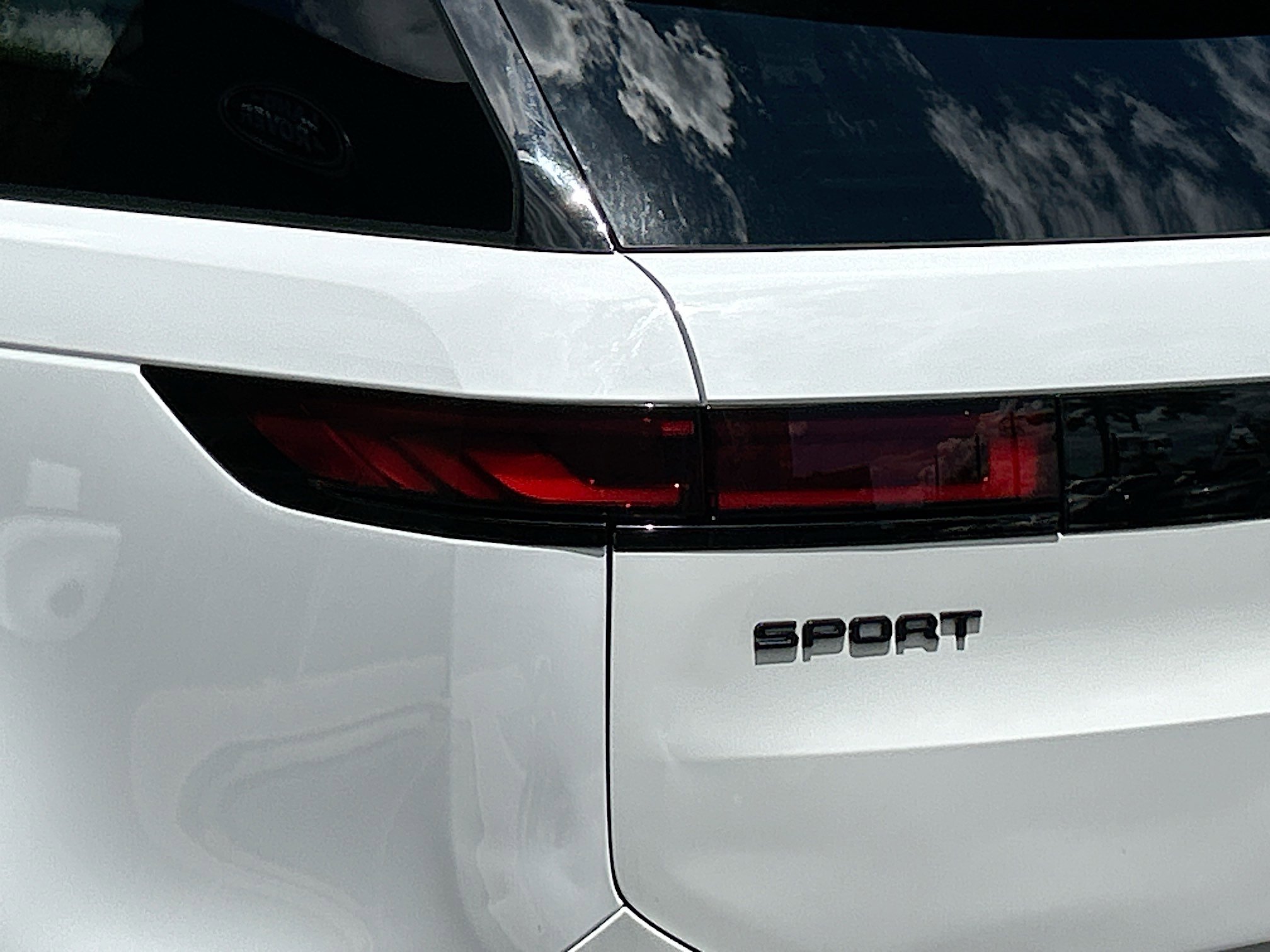 2024 Land Rover Range Rover Sport SE photo 7