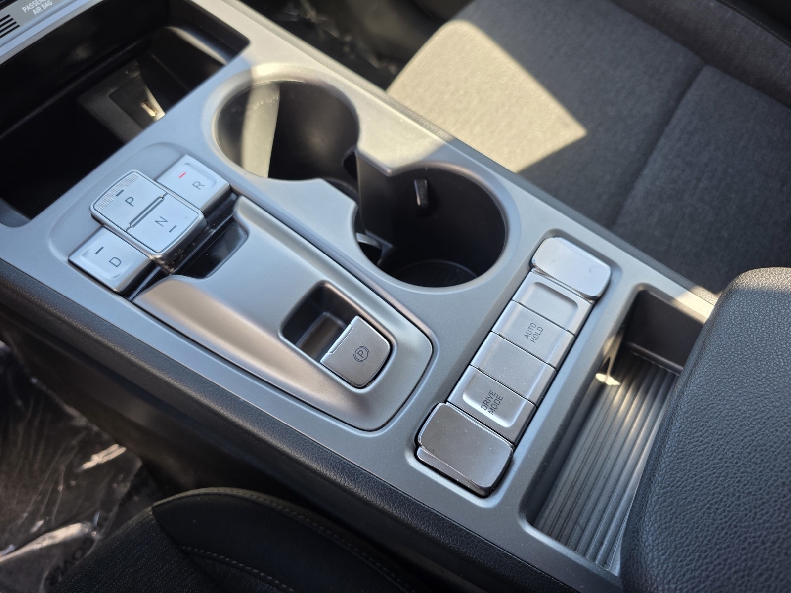 2022 Hyundai Kona Electric SEL photo 27