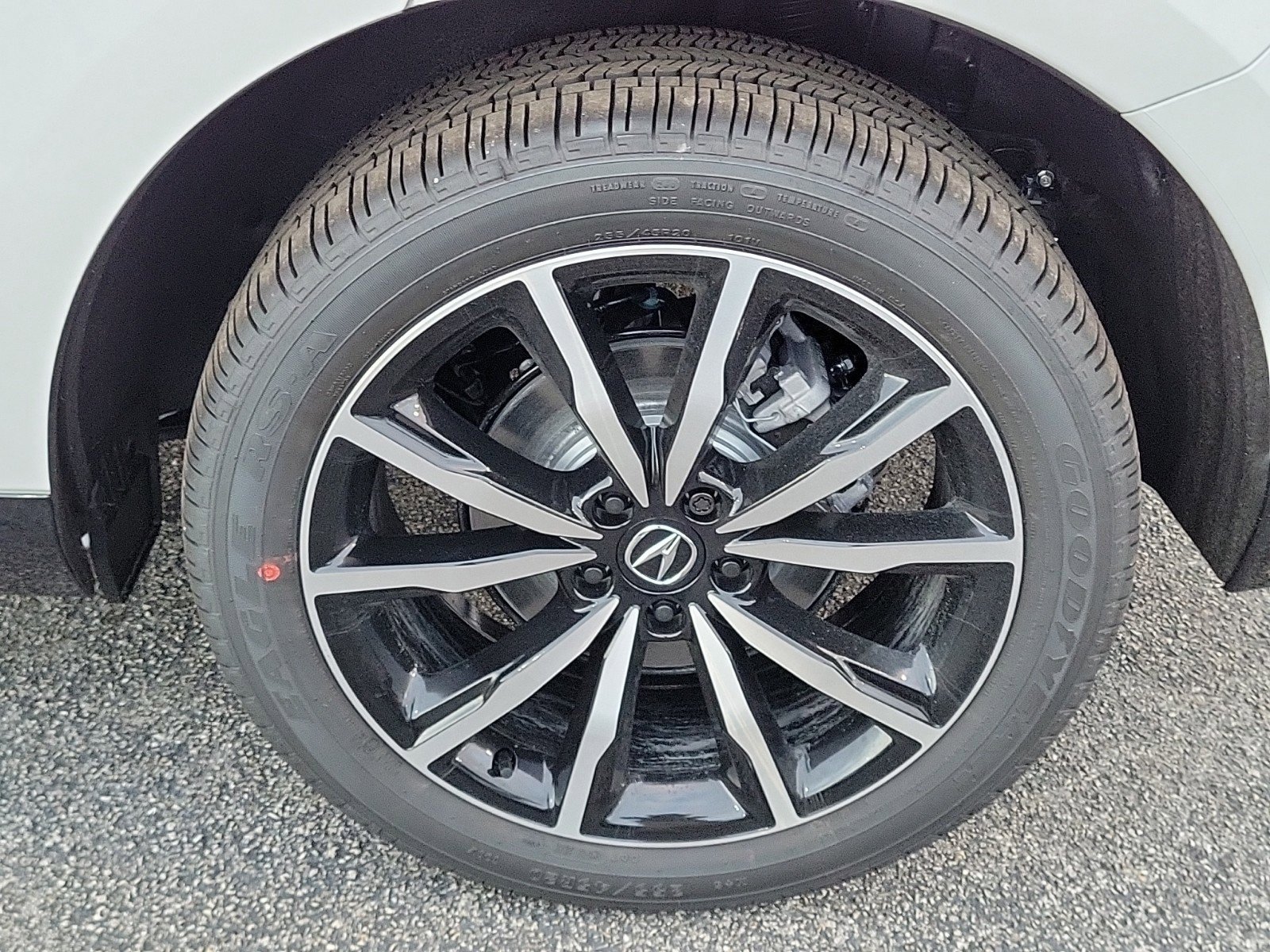 2025 Acura RDX A-Spec Advance photo 5