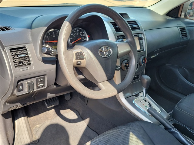 2013 Toyota Corolla S photo 18