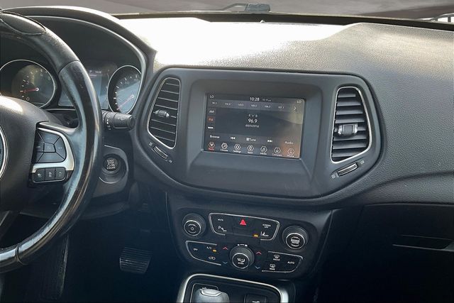 2019 Jeep Compass Latitude photo 6