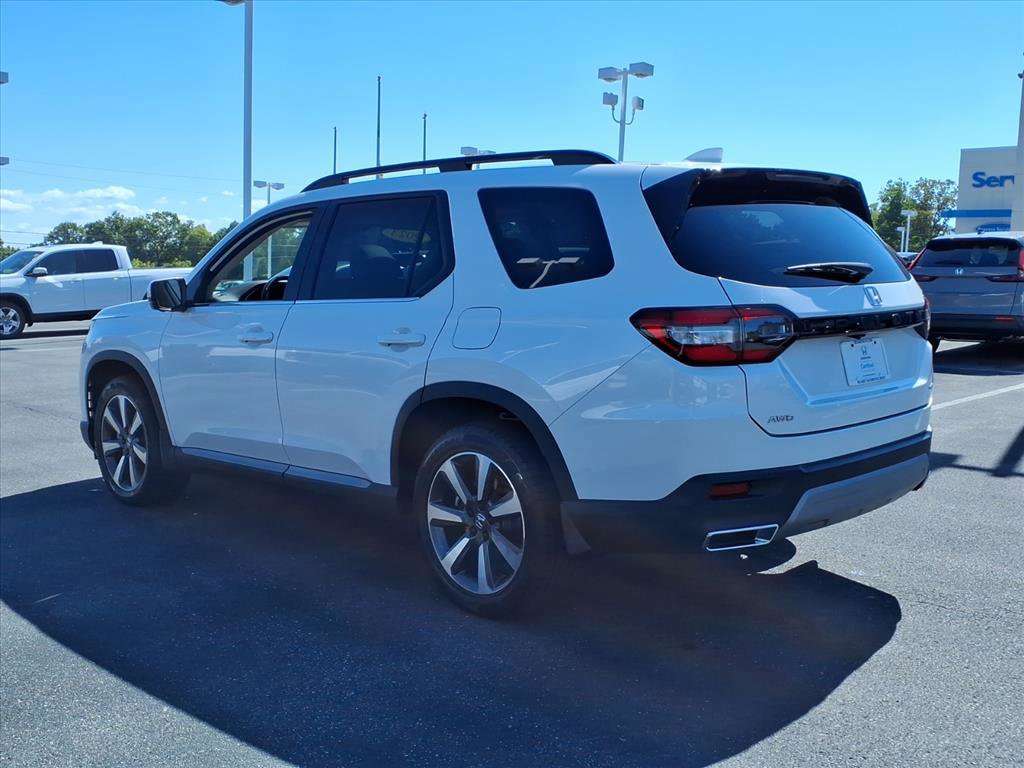2023 Honda Pilot Elite photo 2