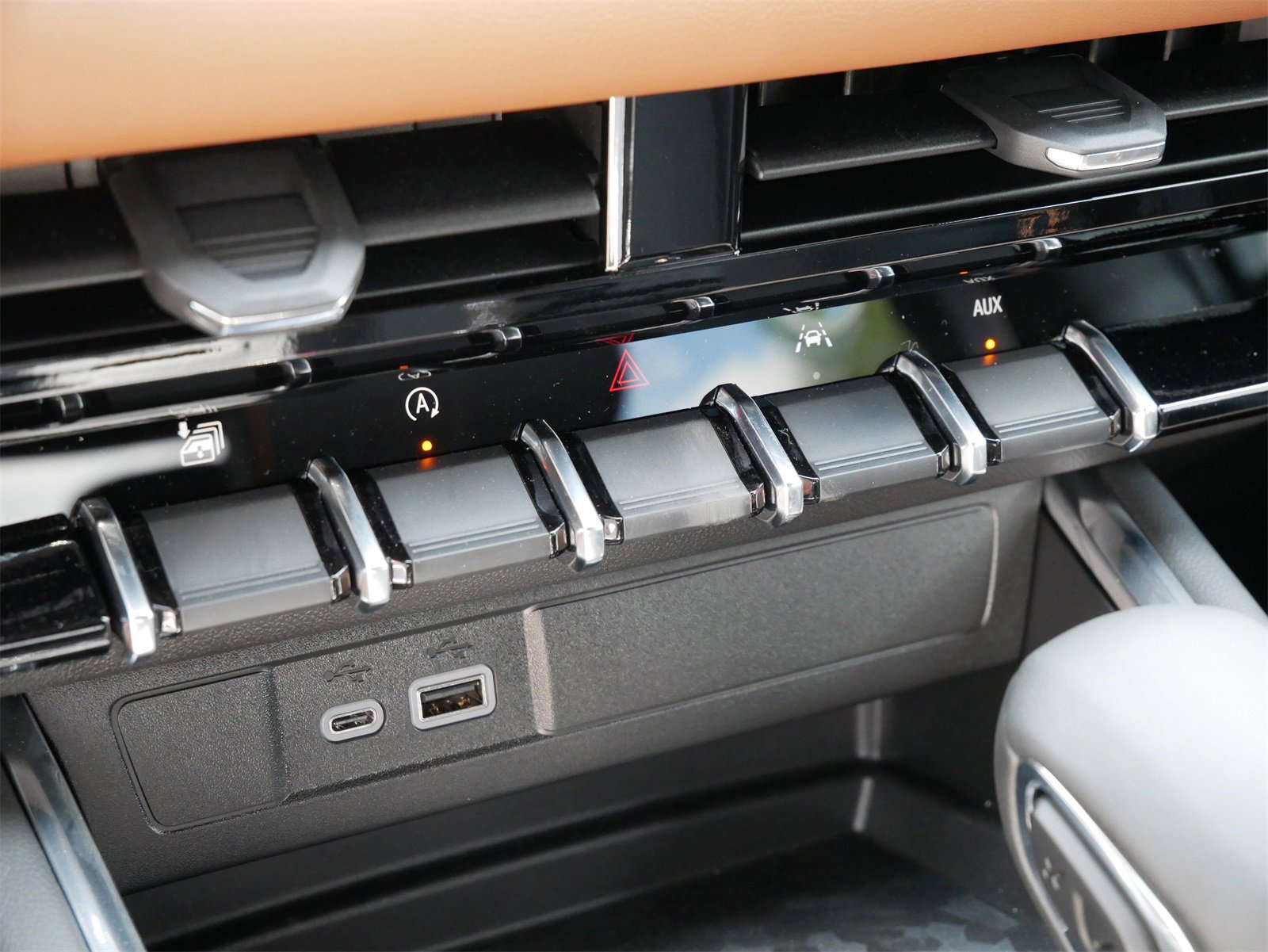 2026 Gmc Canyon AT4 photo 11