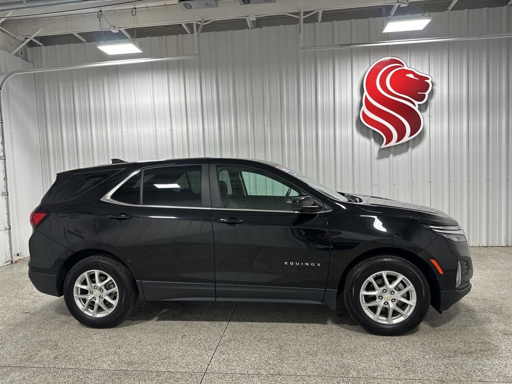 2024 Chevrolet Equinox LT's photo